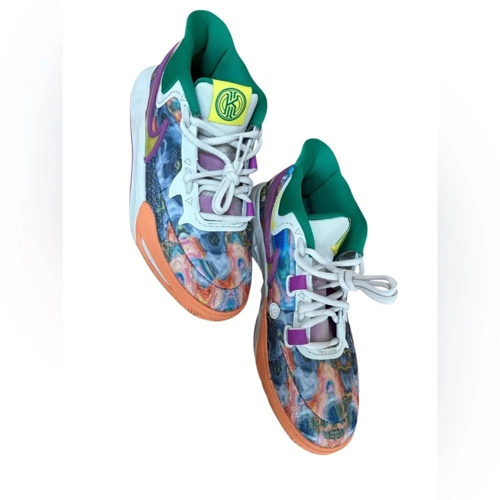 Nike Kyrie Irving 8 Go Multicolor Sneakers